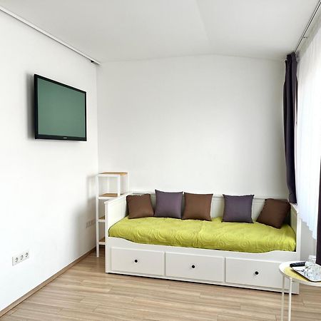 Hotel Pipacs Panir & Grill Garden Vendeghaz Győrújbarát Exteriér fotografie
