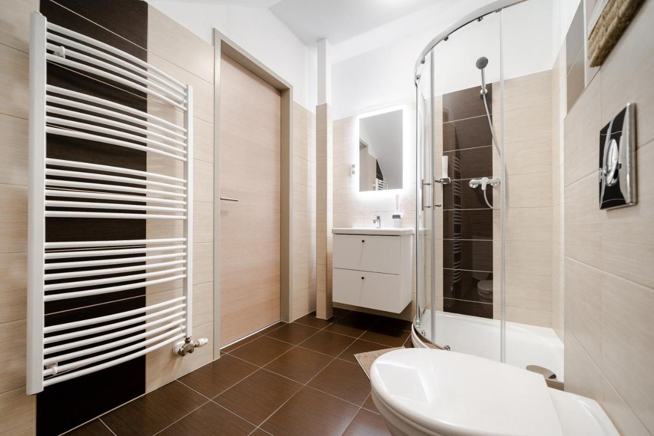 Hotel Pipacs Panir & Grill Garden Vendeghaz Győrújbarát Exteriér fotografie